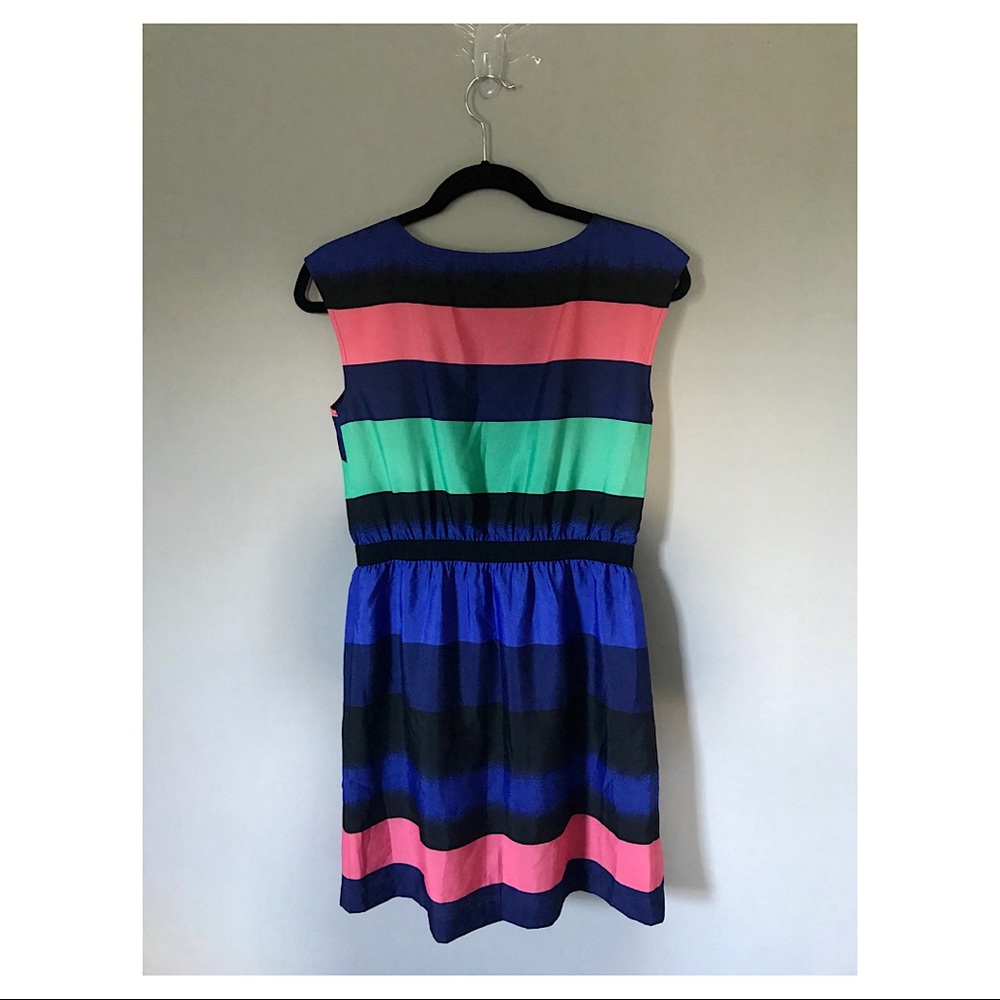 Loft Dress - Picture 2 of 7
